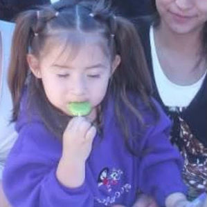 Meet your Posher, Esmeralda